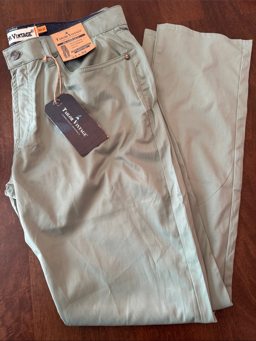 Tailor Vintage Men’s New Canaan Slim Fit Comfort Stretch Waistband in Sage Green